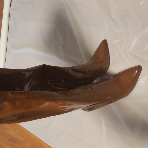 Steve Madden Vanquish Woman's Faux Leather Over the knee thigh high Cognac Paten - Picture 15 of 16